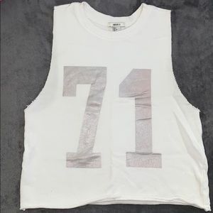 BEST OFFER: Forever 21 Cropped Sleeveless Shirt